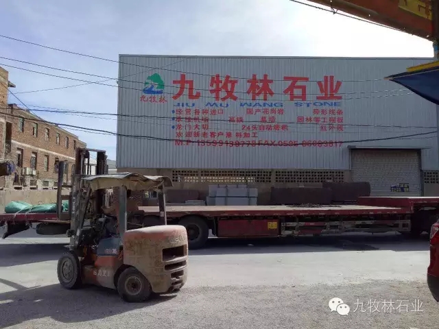 1-2010050U934162.jpg